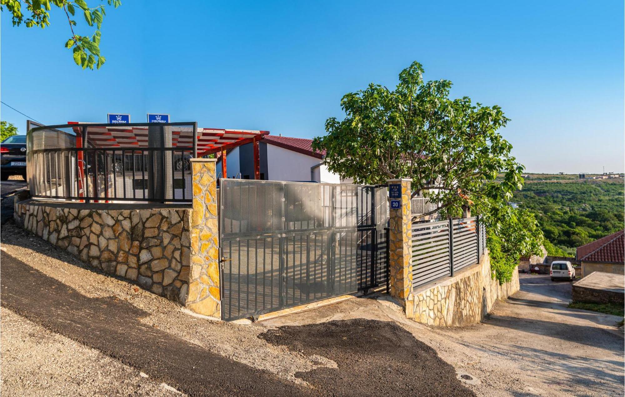 Beautiful Home In Rovanjska With Wifi Exterior foto